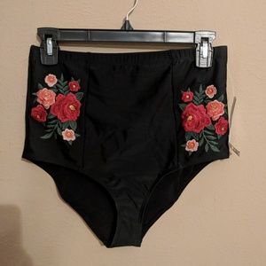 NWT Torrid embroidered swim bottoms